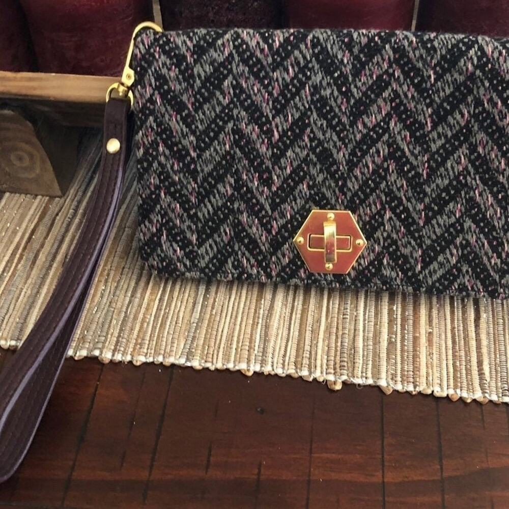 Shiraleah wristlet clutch wallet purple/gray fabric